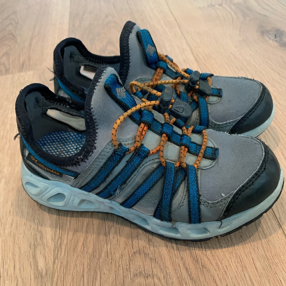 Columbia water hiking shoes